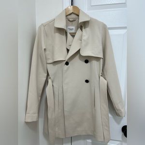 Abercrombie & Fitch belted Trench coat